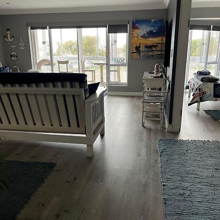 Modern Apartment Walking Distance To Main Beach Restaurants And Other Amenities خليج جيفري المظهر الخارجي الصورة