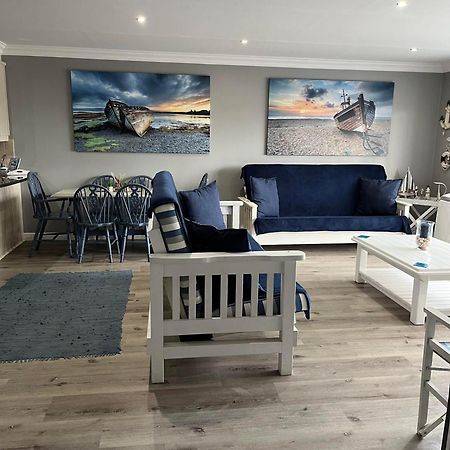 Modern Apartment Walking Distance To Main Beach Restaurants And Other Amenities خليج جيفري المظهر الخارجي الصورة