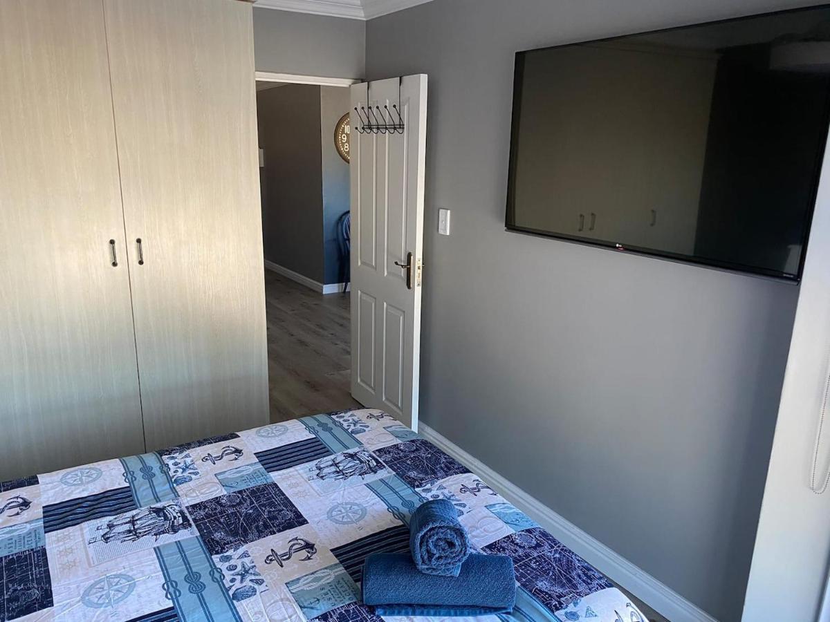 Modern Apartment Walking Distance To Main Beach Restaurants And Other Amenities خليج جيفري المظهر الخارجي الصورة