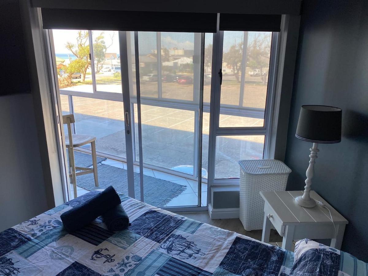 Modern Apartment Walking Distance To Main Beach Restaurants And Other Amenities خليج جيفري المظهر الخارجي الصورة