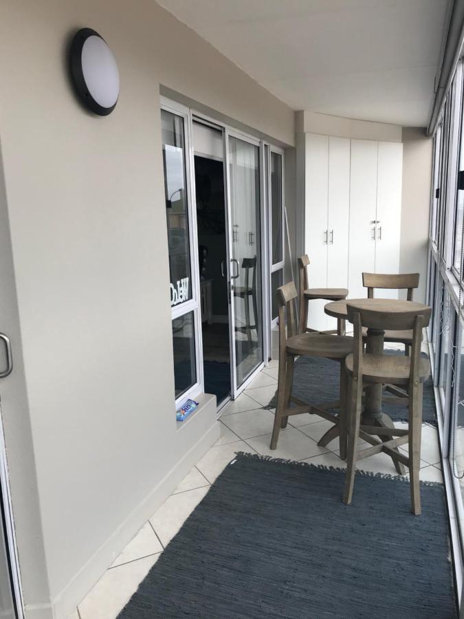 Modern Apartment Walking Distance To Main Beach Restaurants And Other Amenities خليج جيفري المظهر الخارجي الصورة