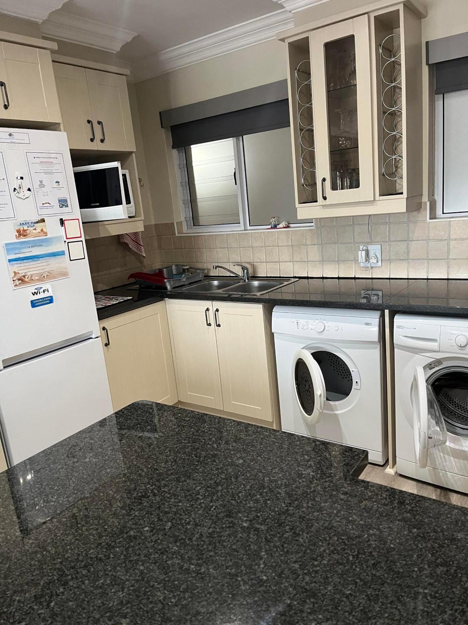 Modern Apartment Walking Distance To Main Beach Restaurants And Other Amenities خليج جيفري المظهر الخارجي الصورة